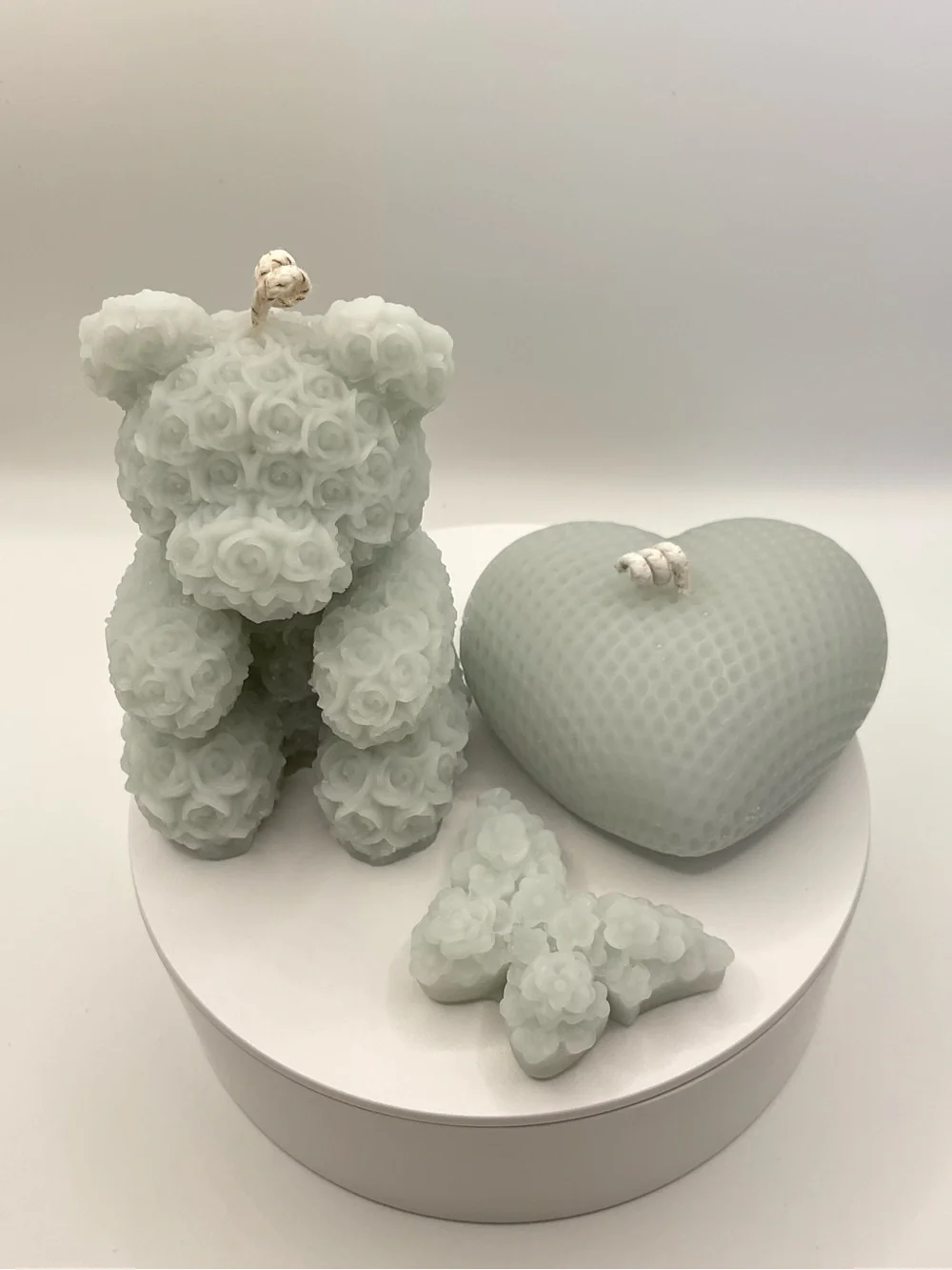 🕯️🌊NIB Bear and Heart Scented  Candle Set